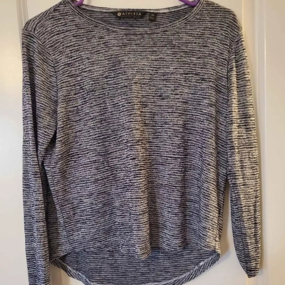 Athleta xs long sleeve shirt